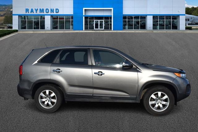 Used 2012 Kia Sorento LX image 2