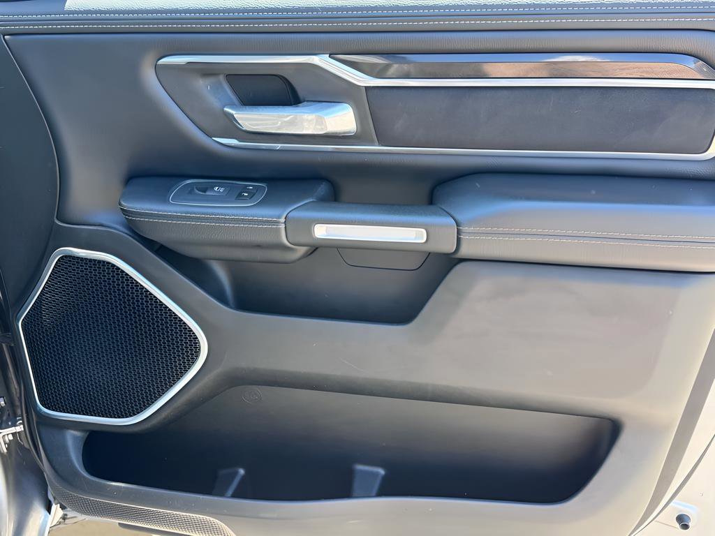 Used 2021 RAM 1500 Laramie w/ Sport Appearance Package AWD/4WD image 27