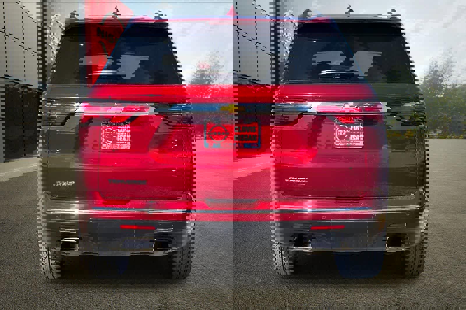 Used 2023 Chevrolet Traverse High Country image 8