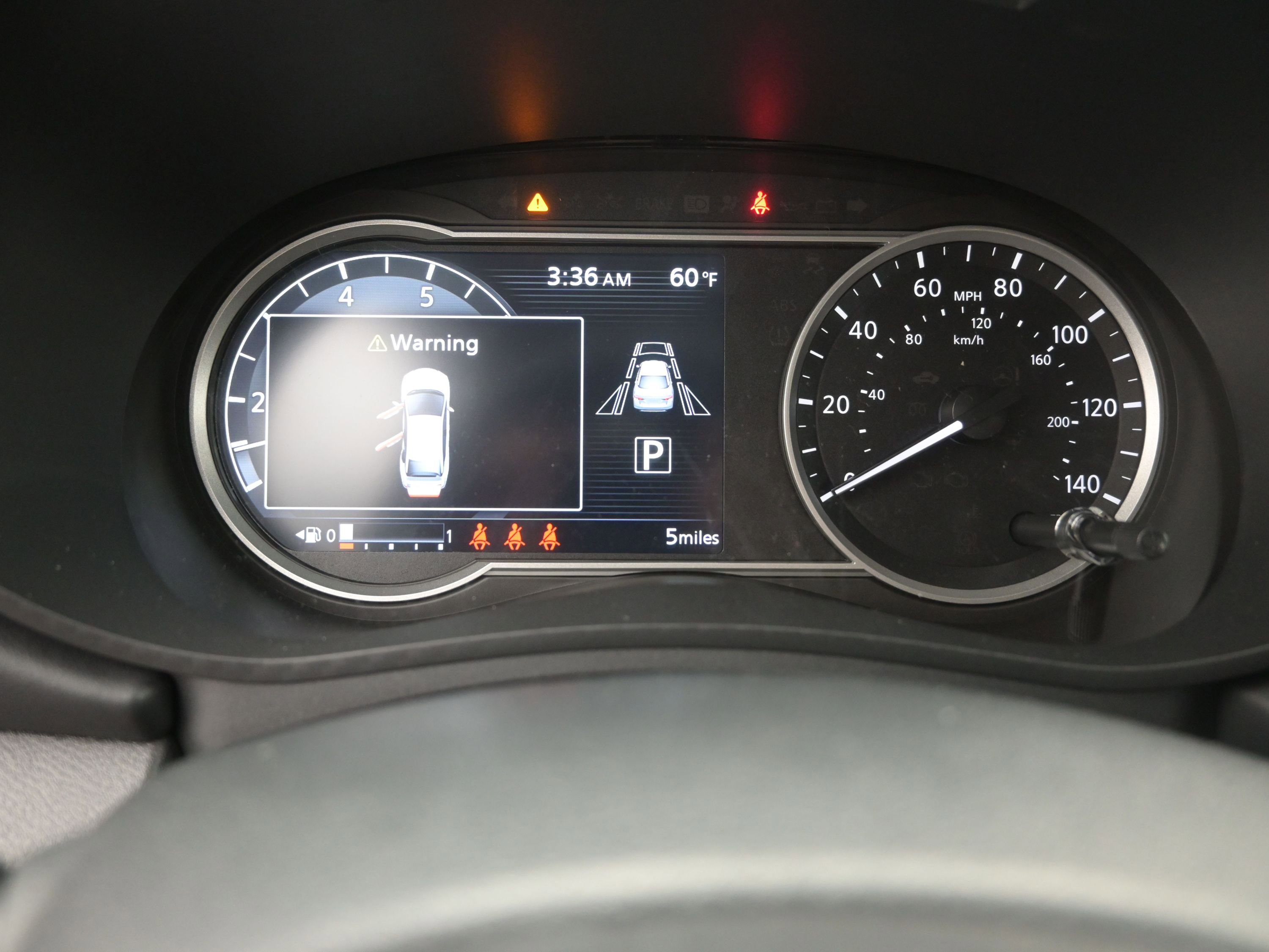 New 2025 Nissan Versa SR w/ Trunk Package image 12