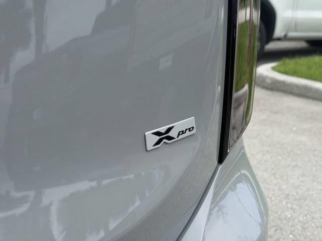 Used 2025 Kia Telluride AWD image 11