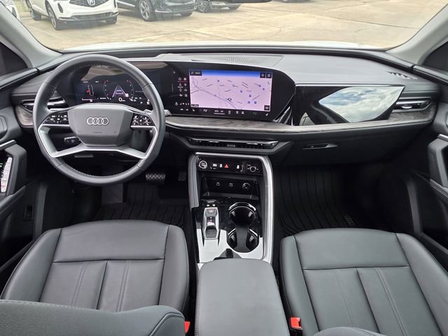 Used 2025 Audi Q5 Premium Plus w/ Premium Plus AWD/4WD image 9