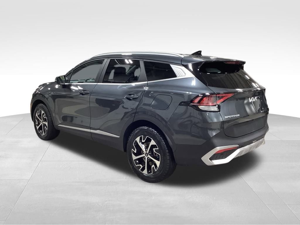 Used 2023 Kia Sportage EX image 7