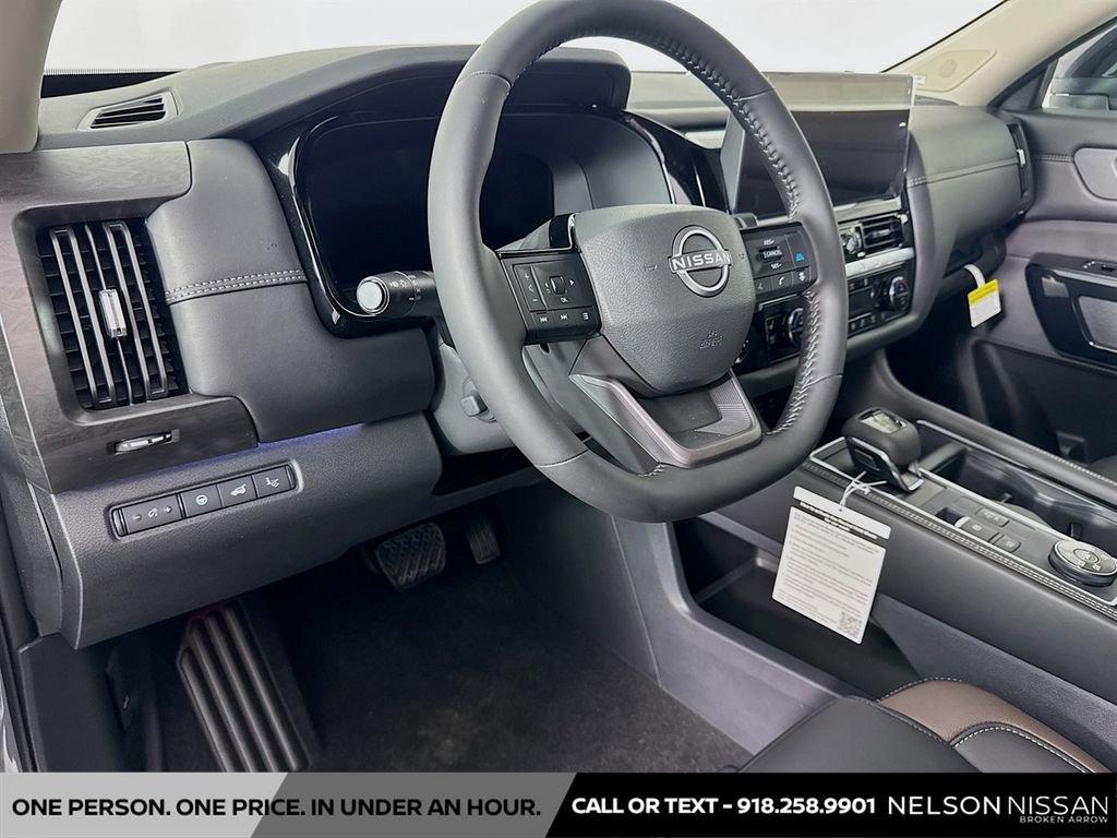 New 2026 Nissan Pathfinder Platinum image 9