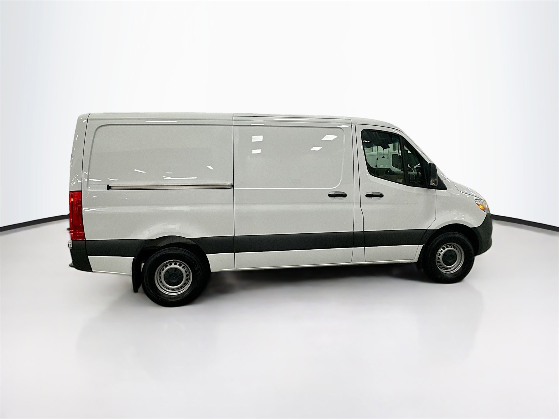 Certified 2025 Mercedes-Benz Sprinter 2500 image 9