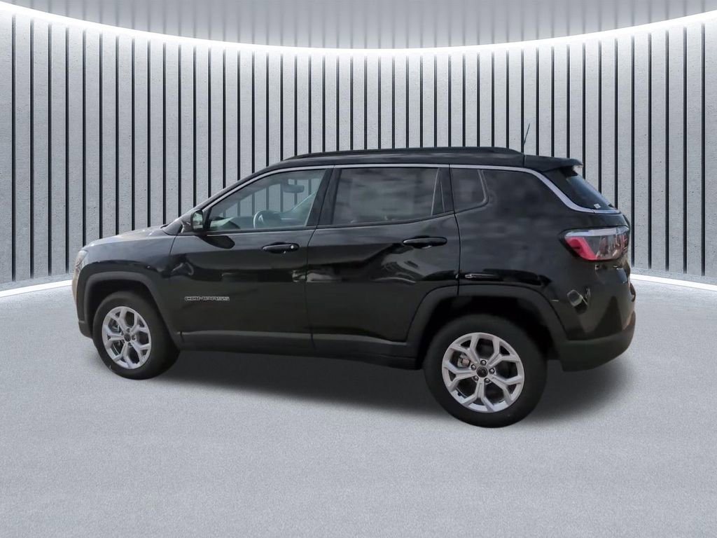 New 2026 Jeep Compass Latitude AWD/4WD image 13