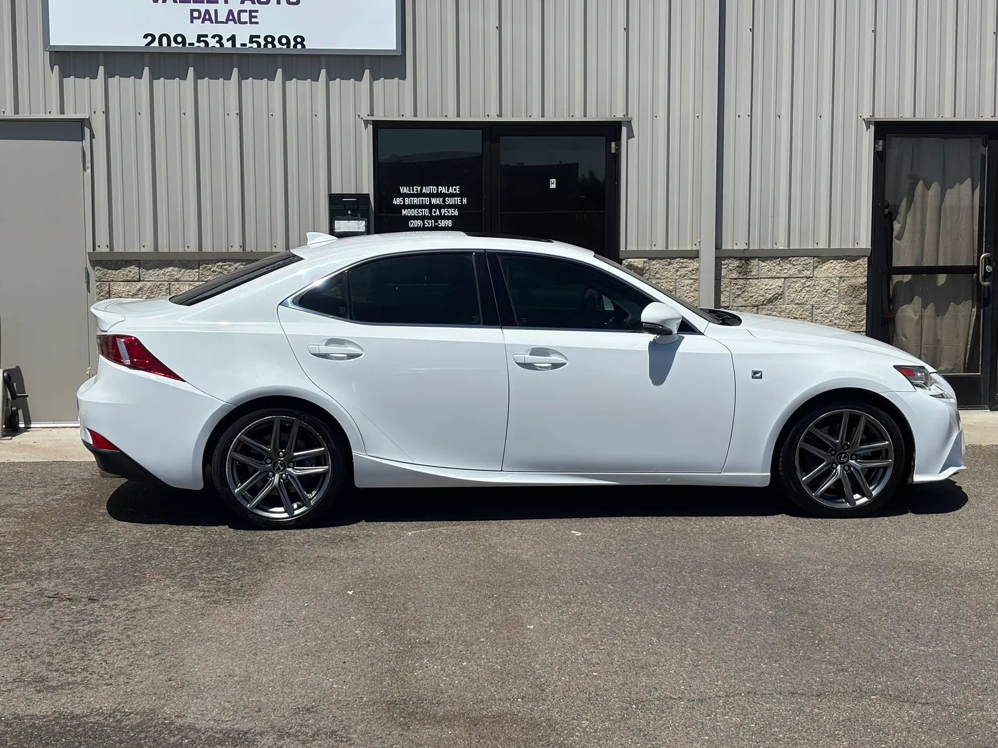 Used 2015 Lexus IS 350 w/ F-Sport Package RWD image 2