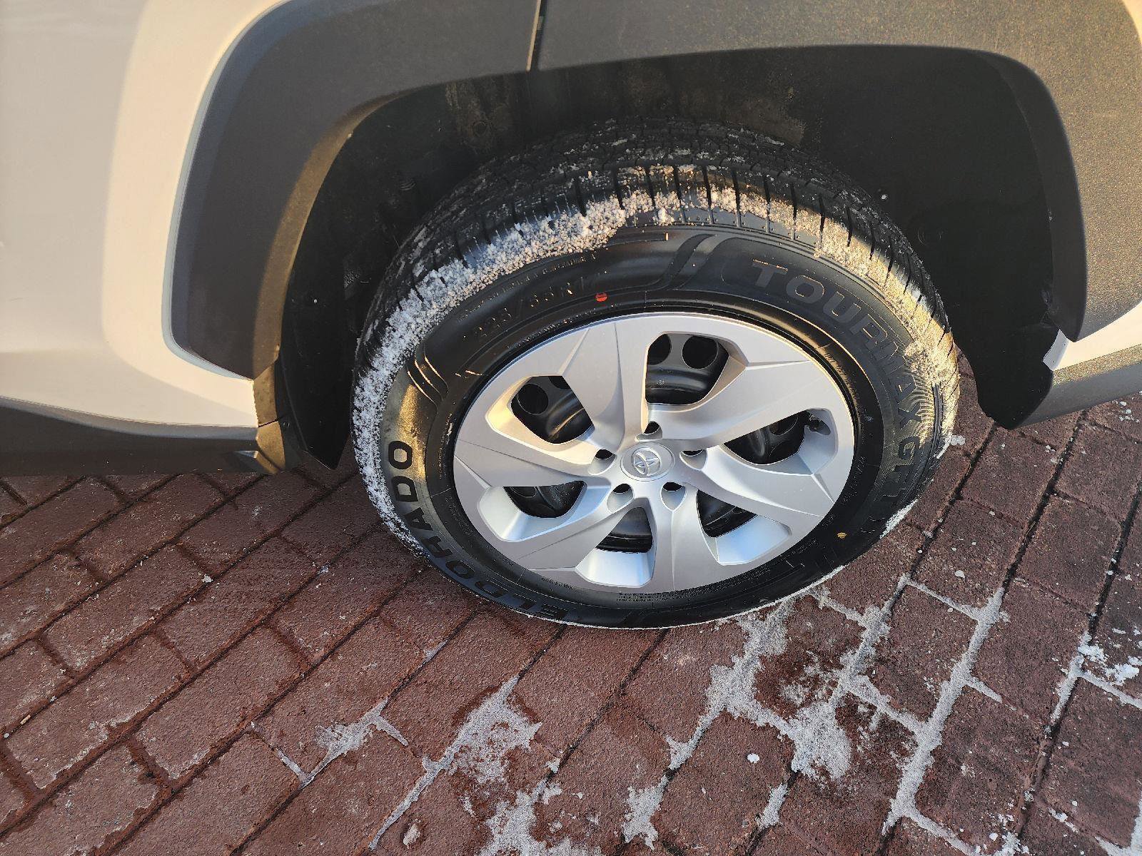 Used 2024 Toyota RAV4 LE image 5