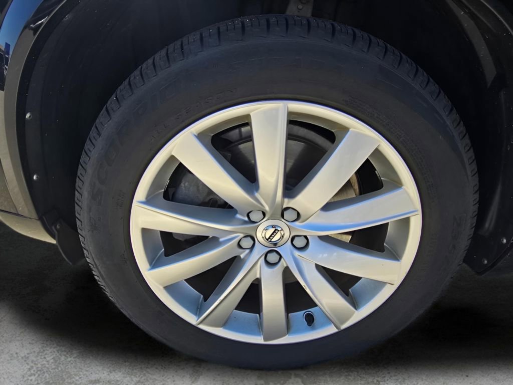 Used 2016 Volvo XC90 T6 Momentum AWD/4WD image 15
