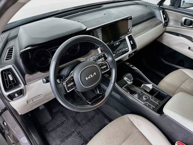 Used 2022 Kia Sorento S AWD/4WD image 2