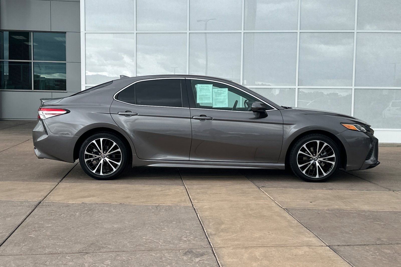 Certified 2020 Toyota Camry SE w/ Carpet Mat Package FWD video 3