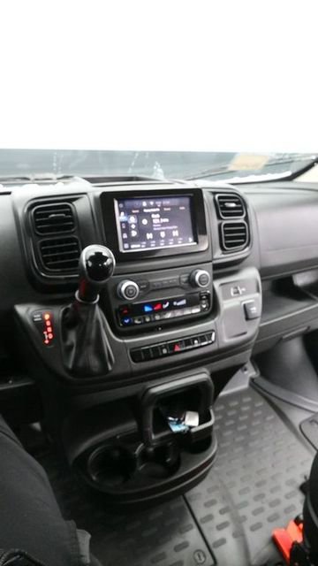 Used 2025 RAM ProMaster 2500 w/ Convenience Group image 17