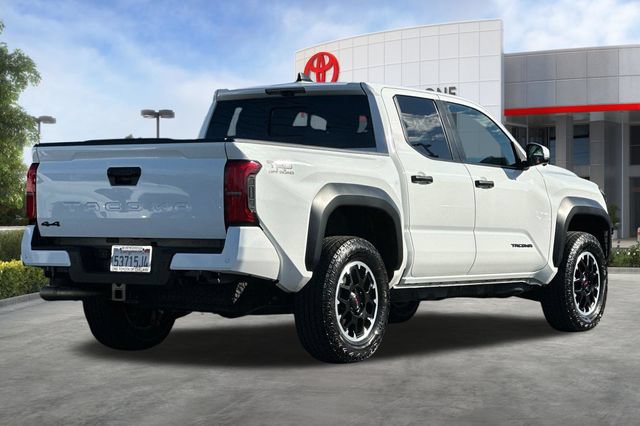 Certified 2026 Toyota Tacoma TRD Off-Road w/ TRD Off Road Premium Package AWD/4WD image 4