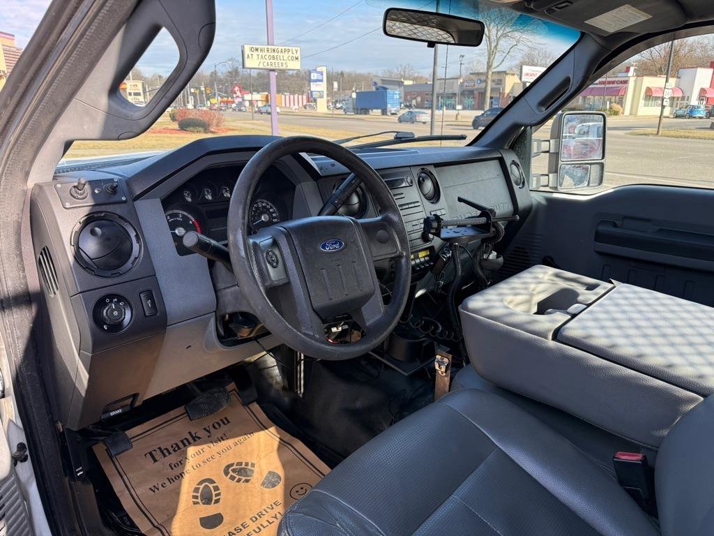 Used 2012 Ford F550 SuperCab DRW 4WD w/ Payload Upgrade Pkg image 8