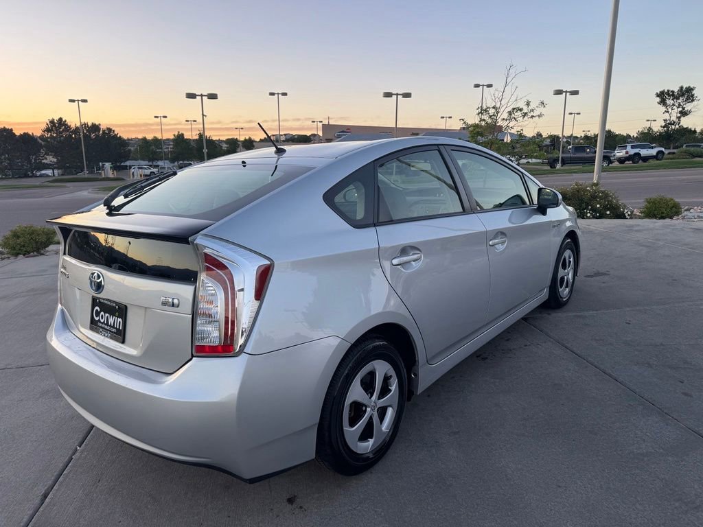 Used 2015 Toyota Prius Two FWD image 7