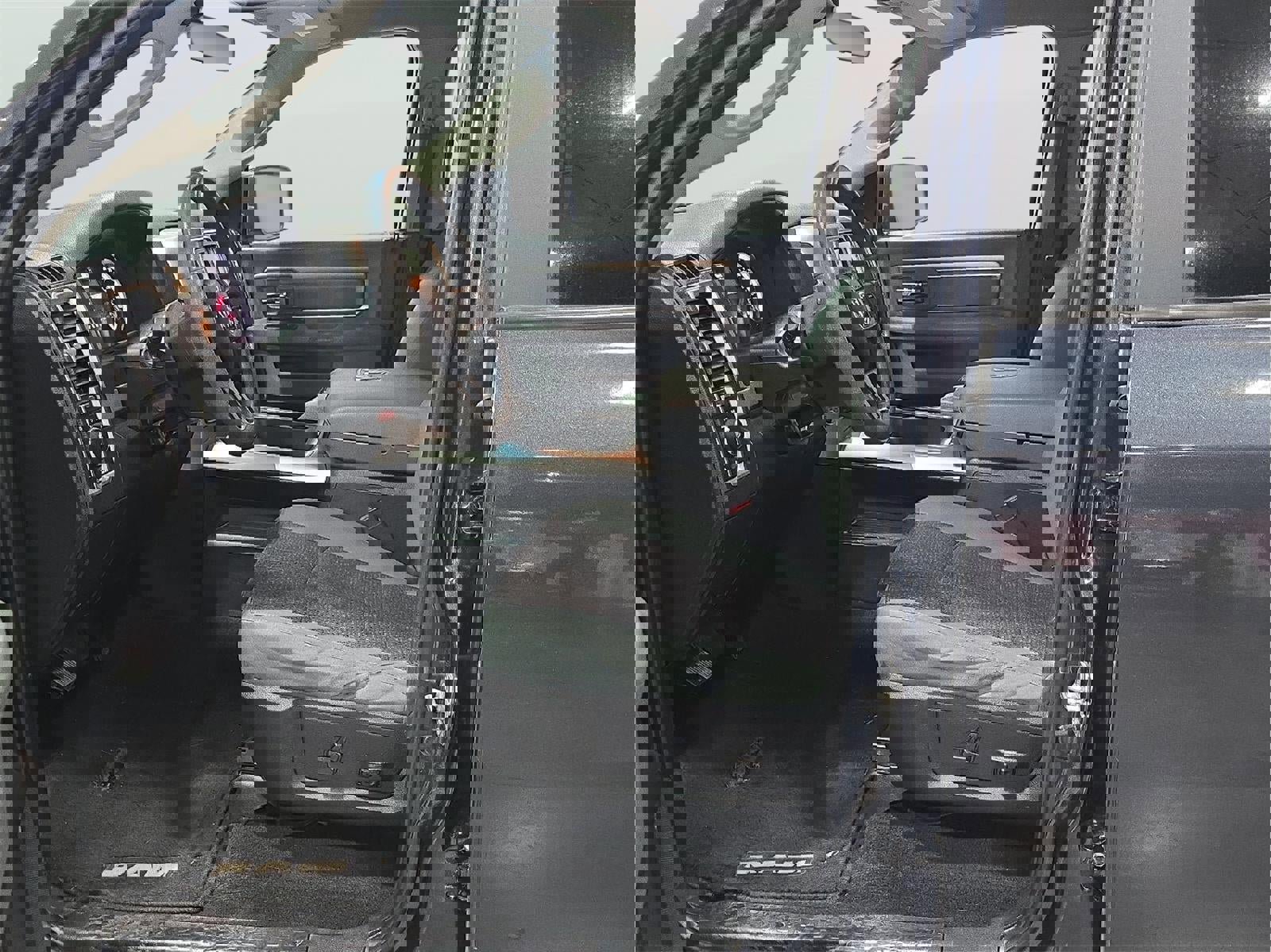 Used 2019 RAM 1500 Classic Warlock image 8