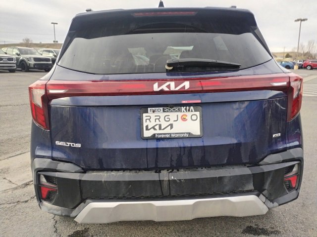 Used 2024 Kia Seltos EX image 6