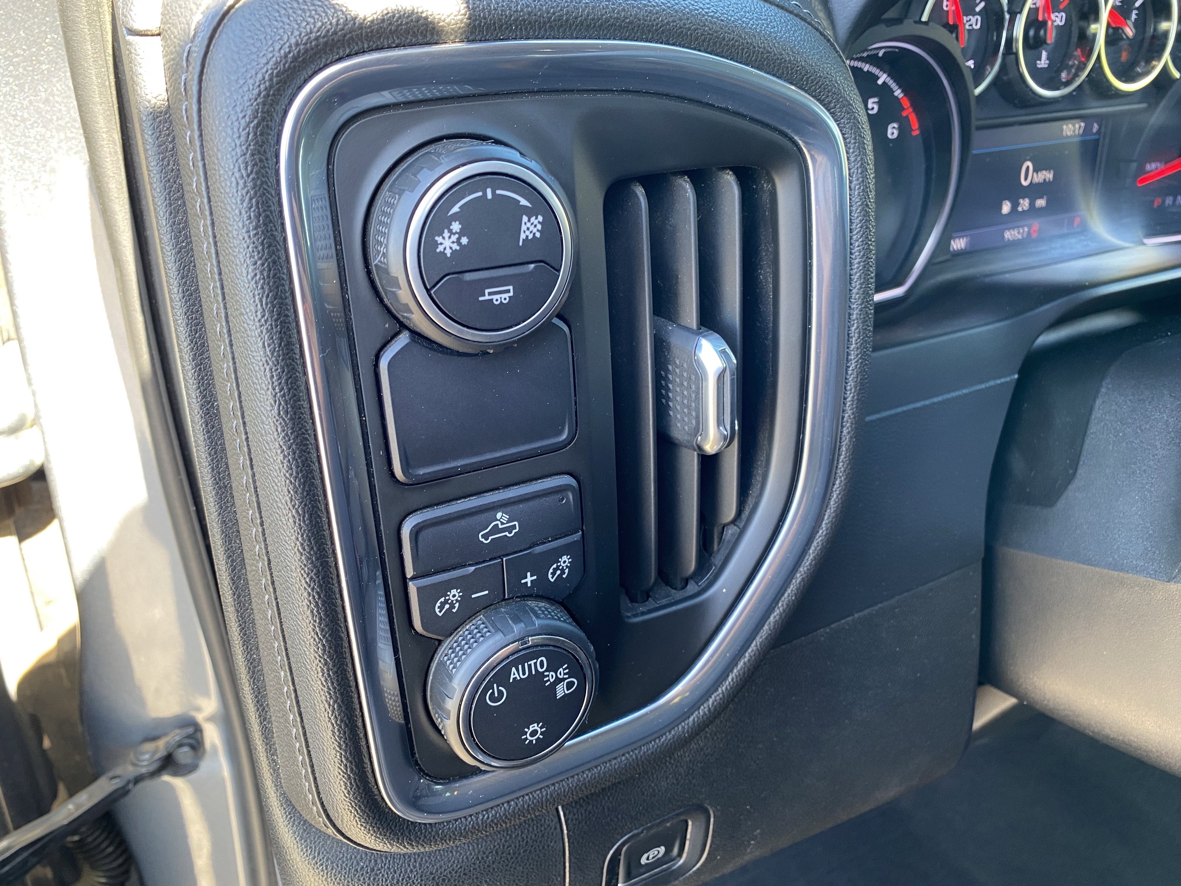 Used 2019 Chevrolet Silverado 1500 LT w/ All-Star Edition image 19