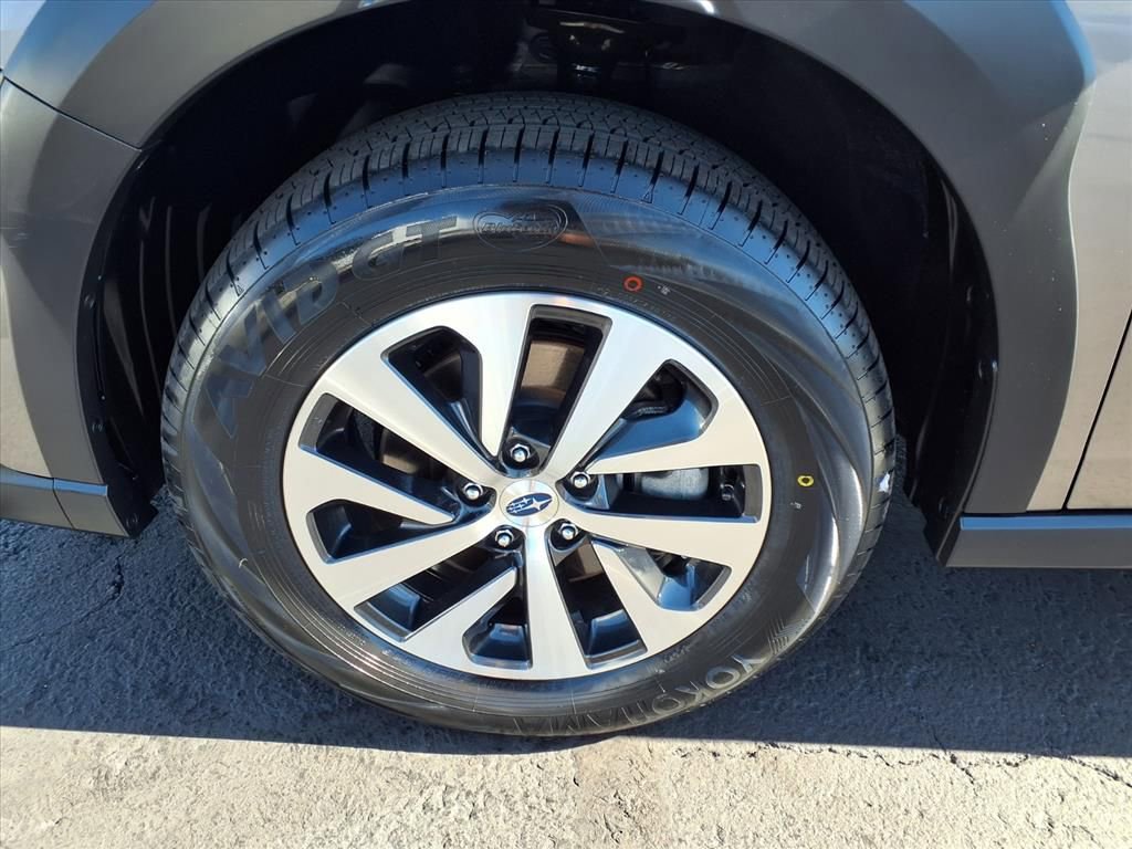 Used 2023 Subaru Outback Premium image 13