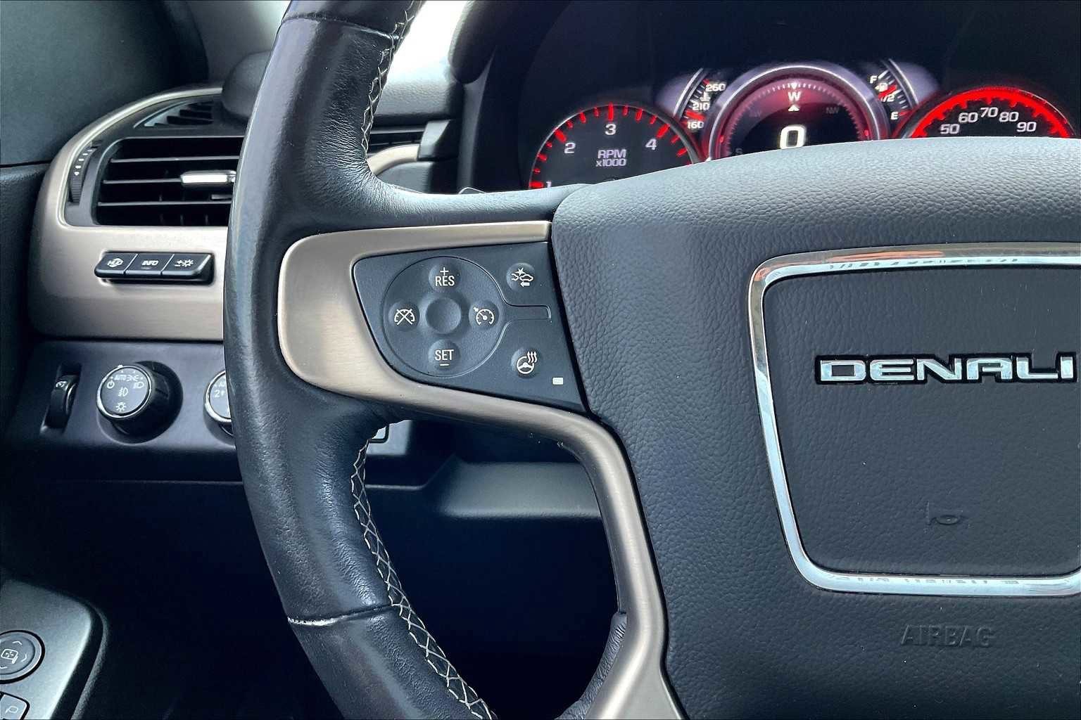 Used 2016 GMC Yukon Denali w/ Open Road Package image 24