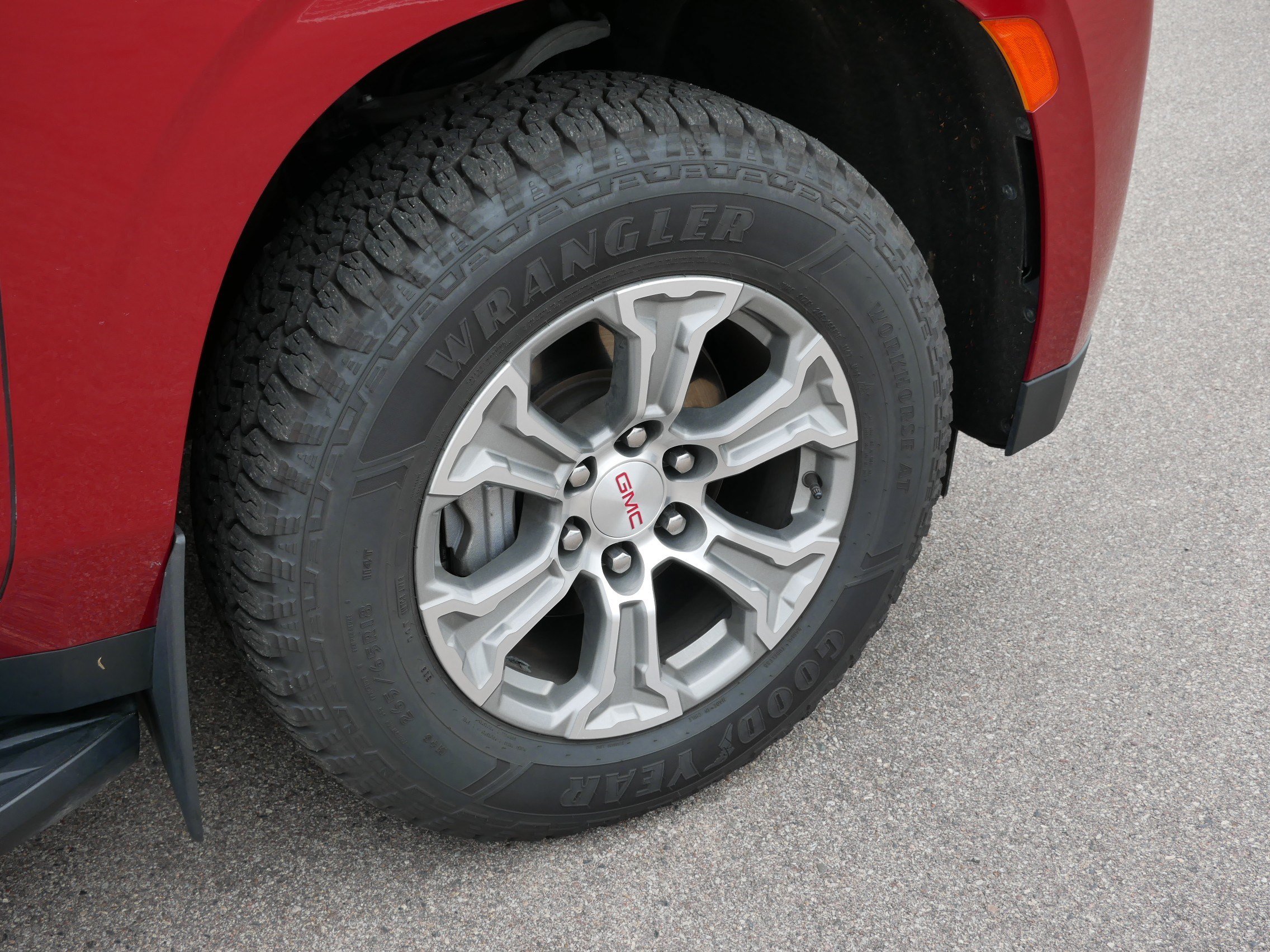 Used 2022 GMC Yukon SLE w/ Max Trailering Package AWD/4WD image 15