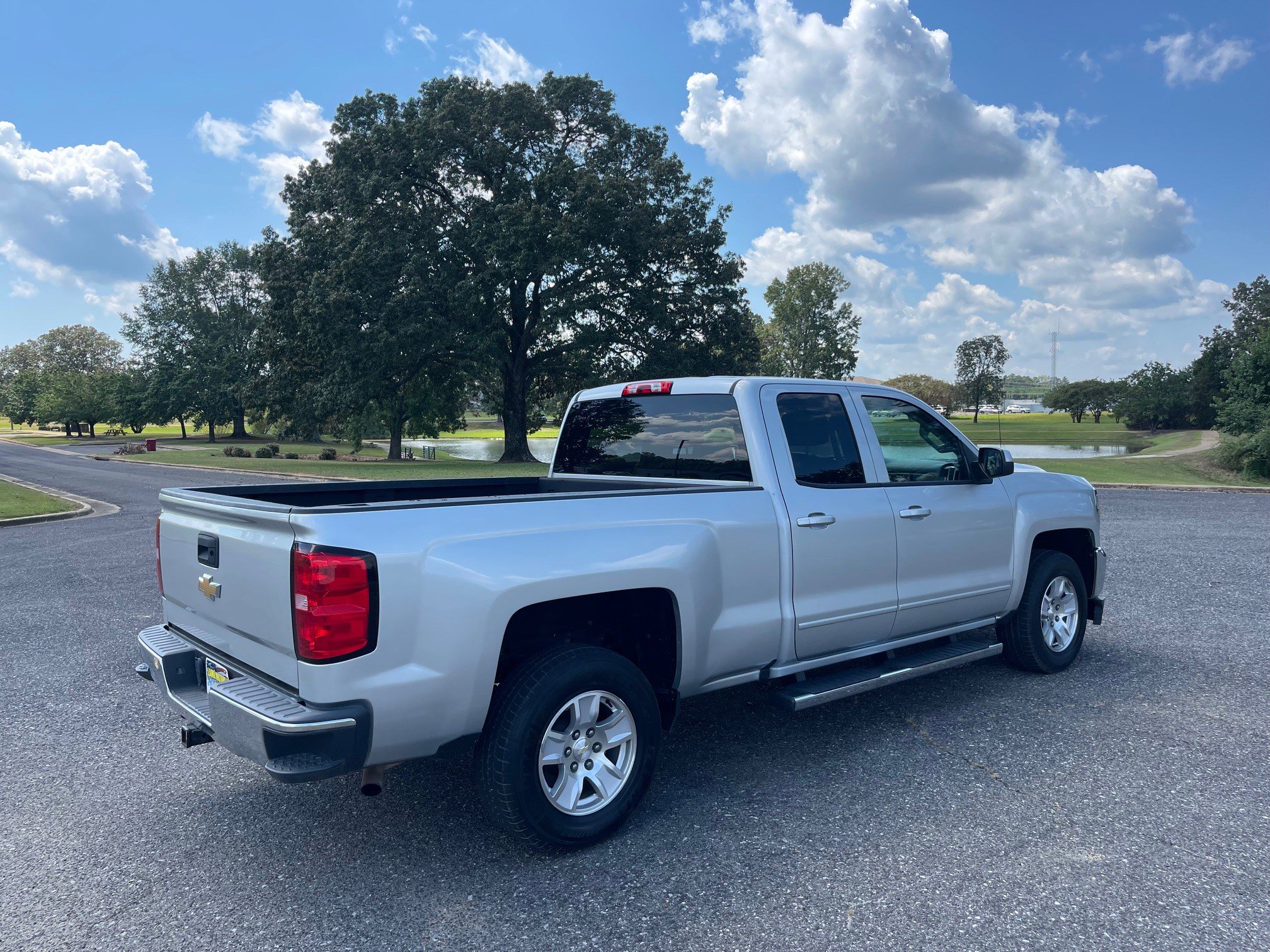 Used 2018 Chevrolet Silverado 1500 LT w/ All Star Edition image 5