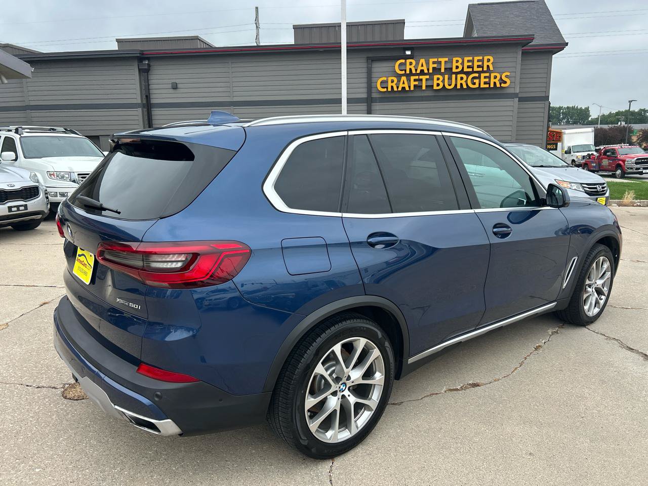 Used 2020 BMW X5 xDrive50i AWD/4WD image 3