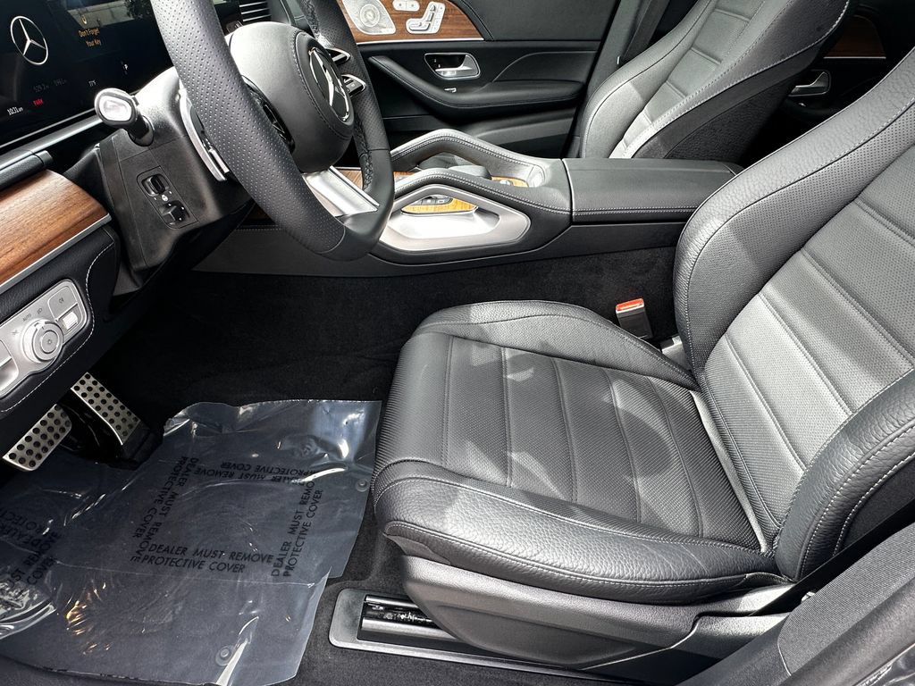 Certified 2025 Mercedes-Benz GLS 580 4MATIC image 10