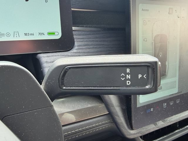 Used 2025 Rivian R1S Adventure AWD/4WD image 21
