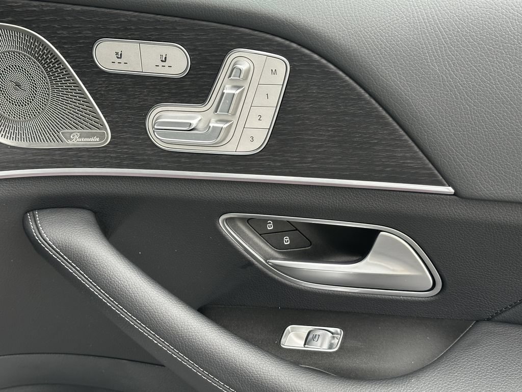 Certified 2026 Mercedes-Benz GLS 450 4MATIC image 17