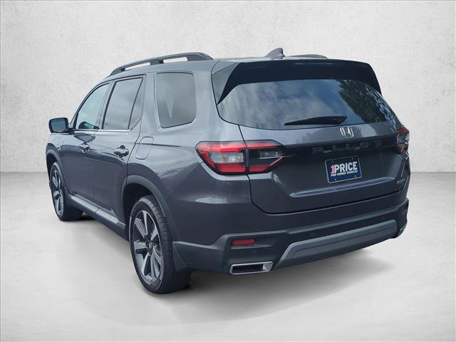 Used 2023 Honda Pilot Touring image 8