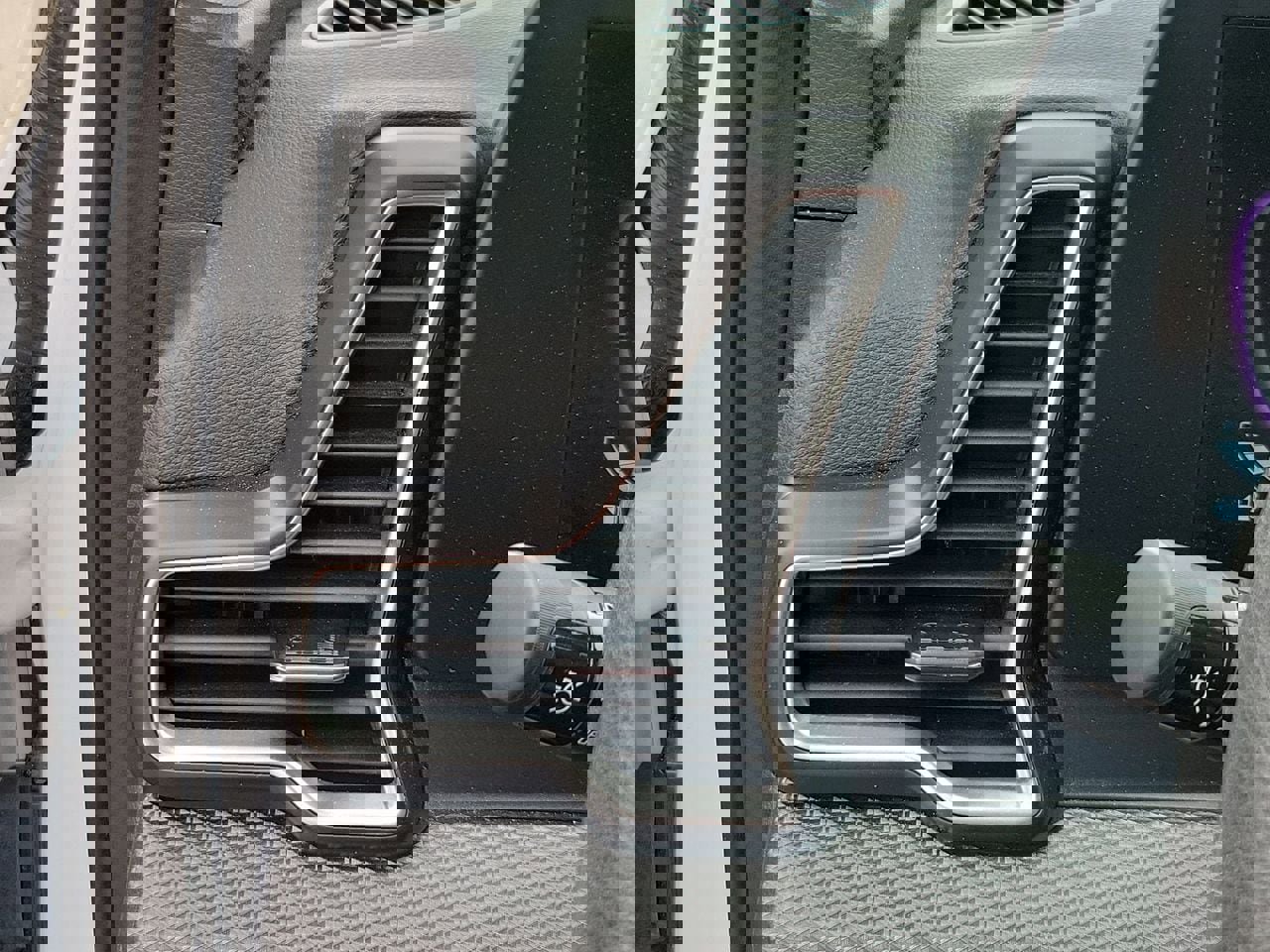 Used 2025 Kia Sportage LX image 30