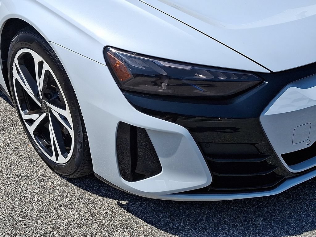 Used 2023 Audi e-tron GT Premium Plus w/ Performance Package AWD/4WD image 9
