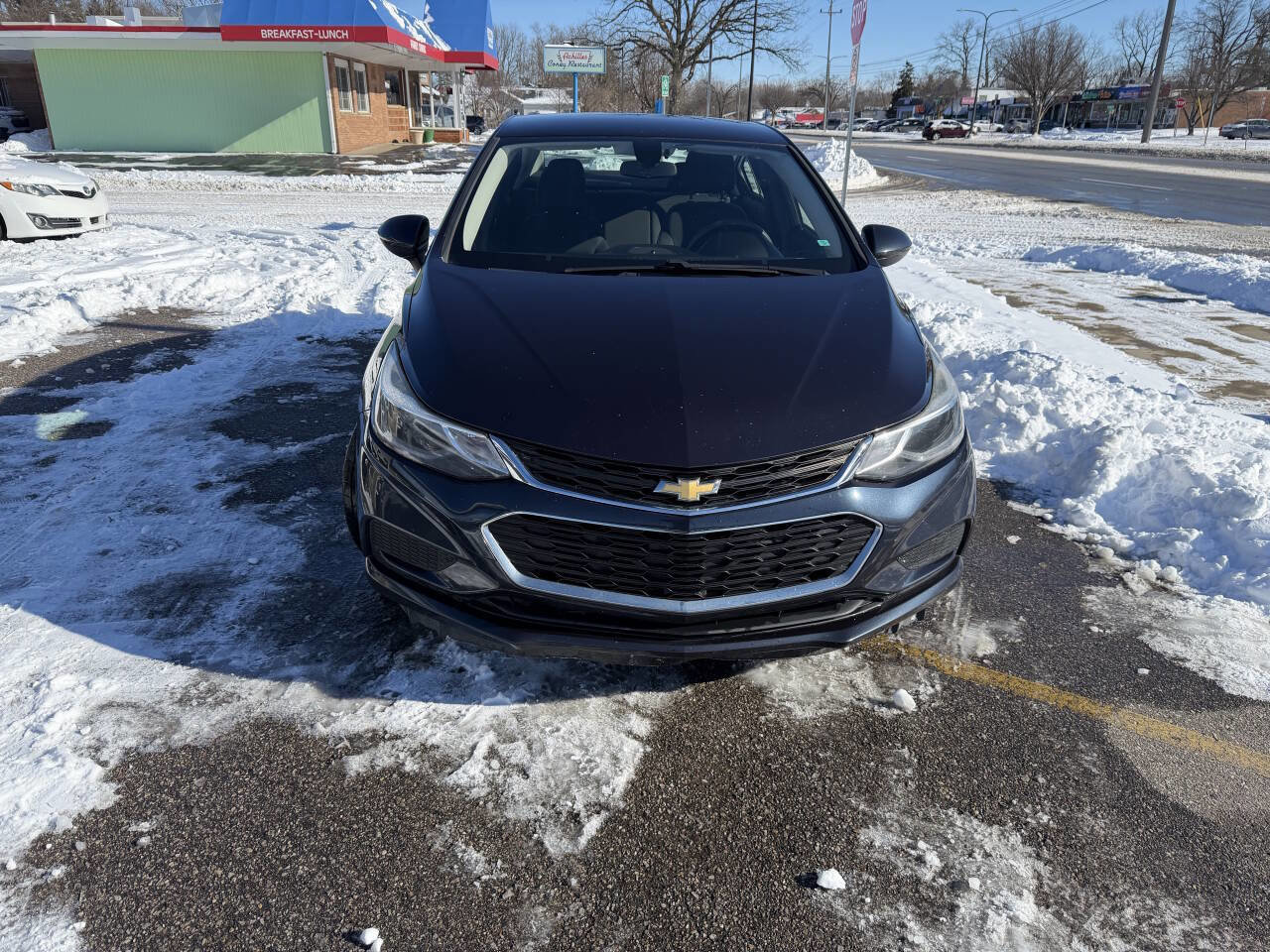 Used 2016 Chevrolet Cruze LT image 8