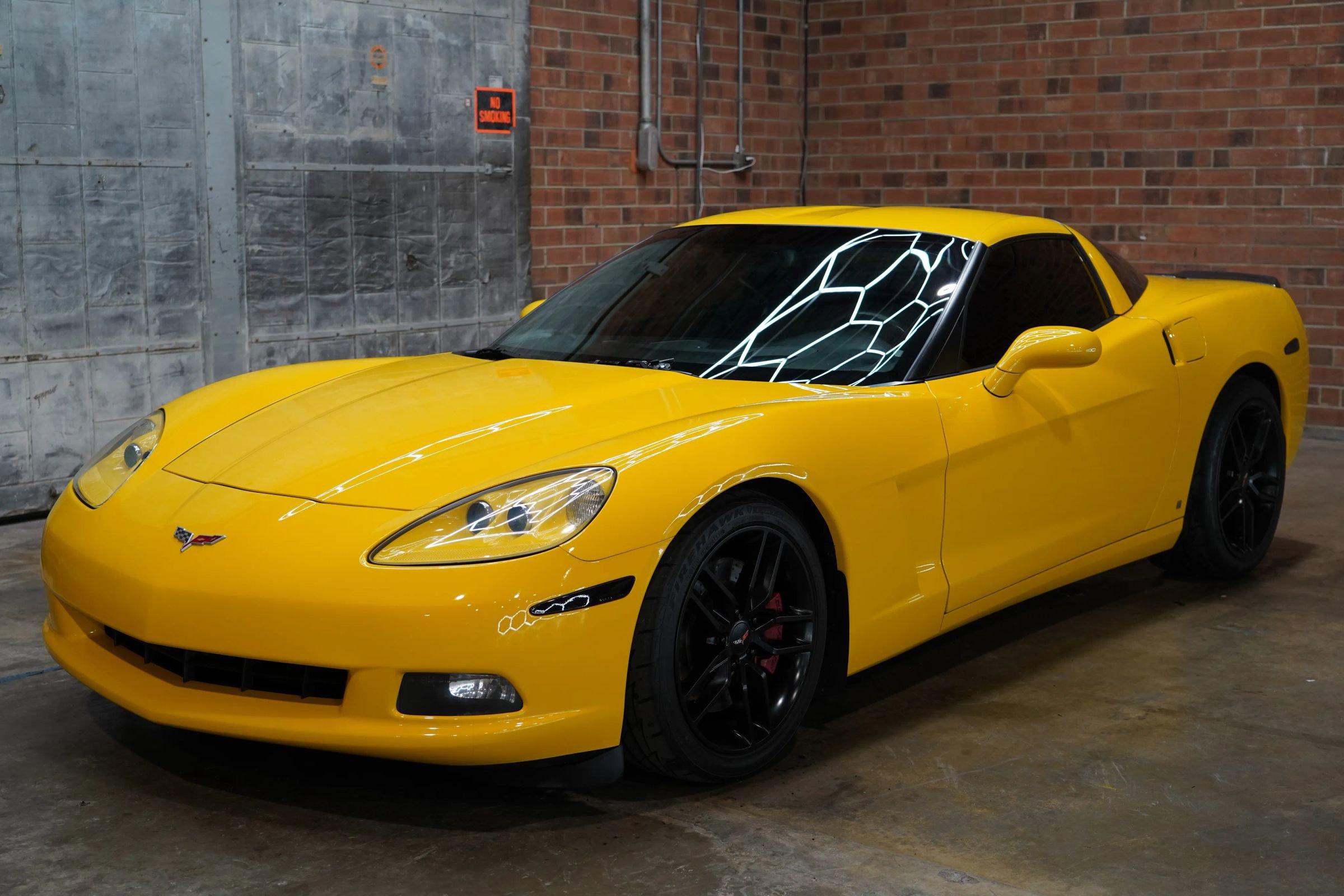 Used 2006 Chevrolet Corvette Coupe w/ Preferred Equipment Group image 9