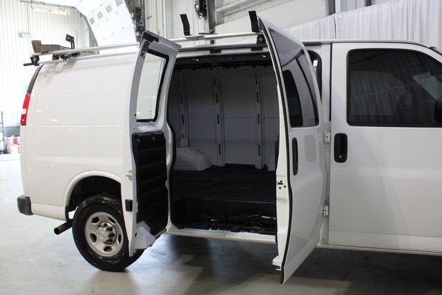 Used 2022 Chevrolet Express 2500 w/ Driver Convenience Package RWD image 32