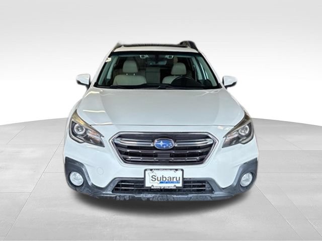 Used 2018 Subaru Outback 2.5i Limited AWD/4WD image 2