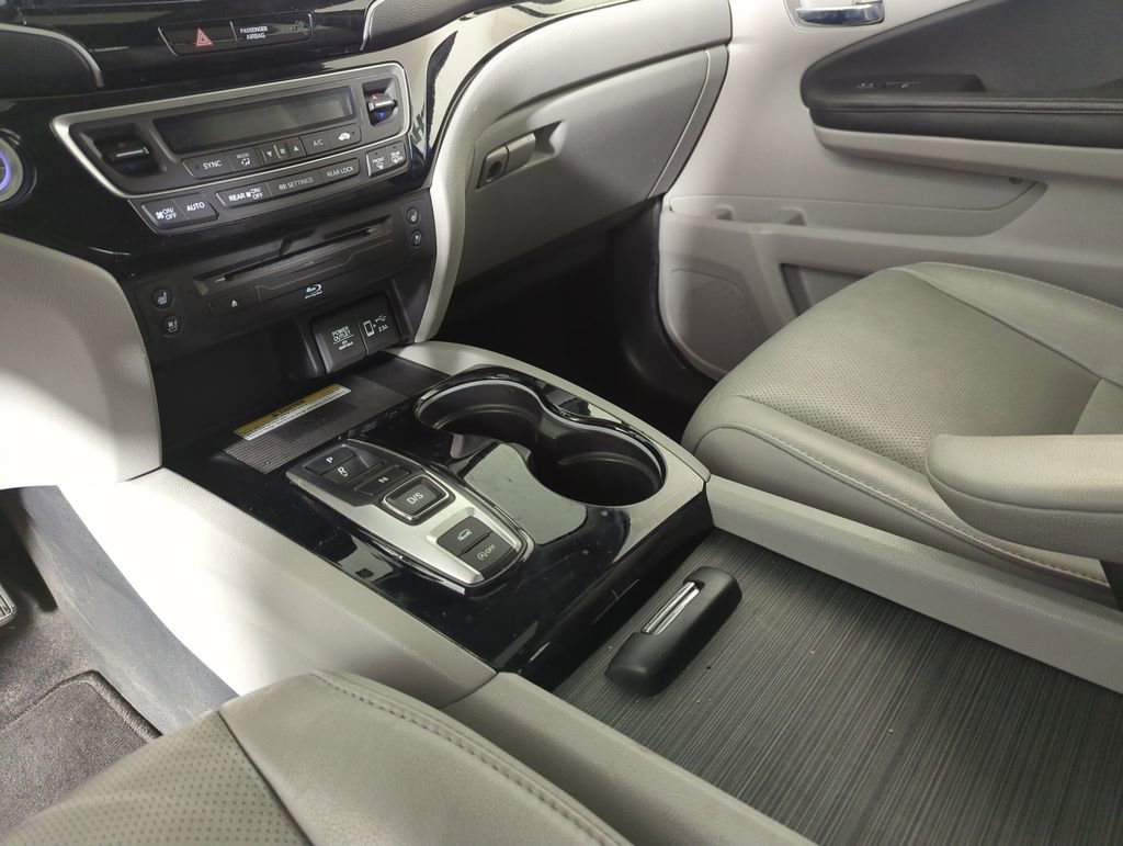 Used 2021 Honda Pilot Elite image 19