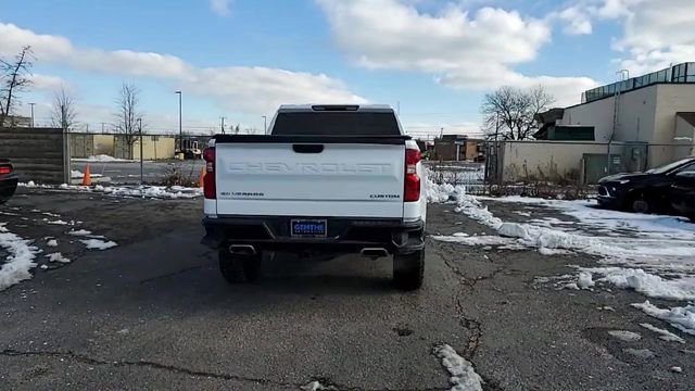 Used 2023 Chevrolet Silverado 1500 Custom Trail Boss image 9