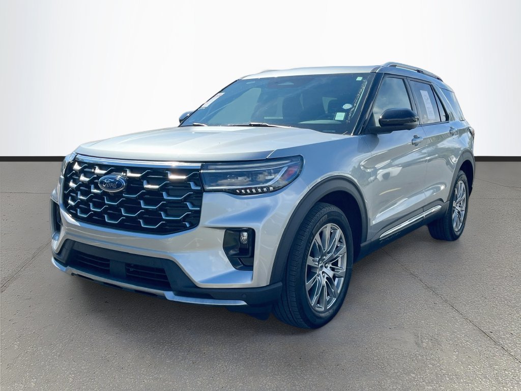 Used 2025 Ford Explorer Platinum AWD/4WD image 3