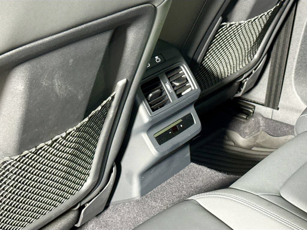 Used 2025 Audi Q5 Premium w/ Convenience Package AWD/4WD image 18