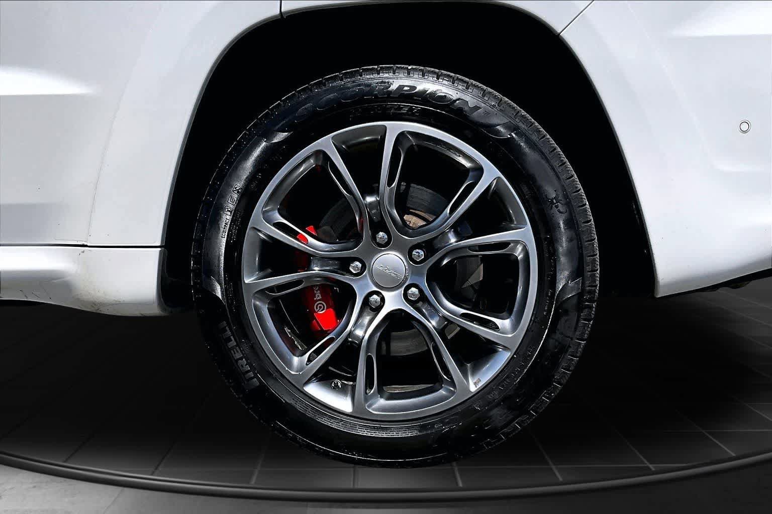 Used 2019 Jeep Grand Cherokee SRT AWD/4WD image 35