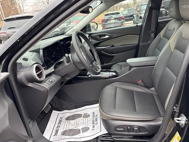 Used 2025 Chevrolet Trax ACTIV image 8