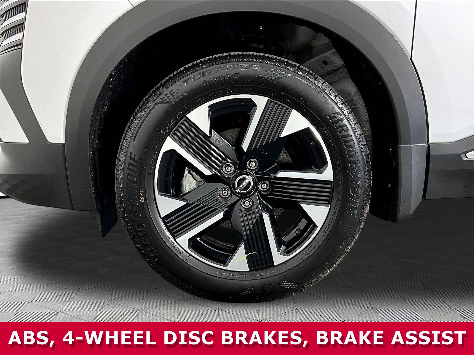 Certified 2025 Nissan Kicks SV AWD/4WD image 30