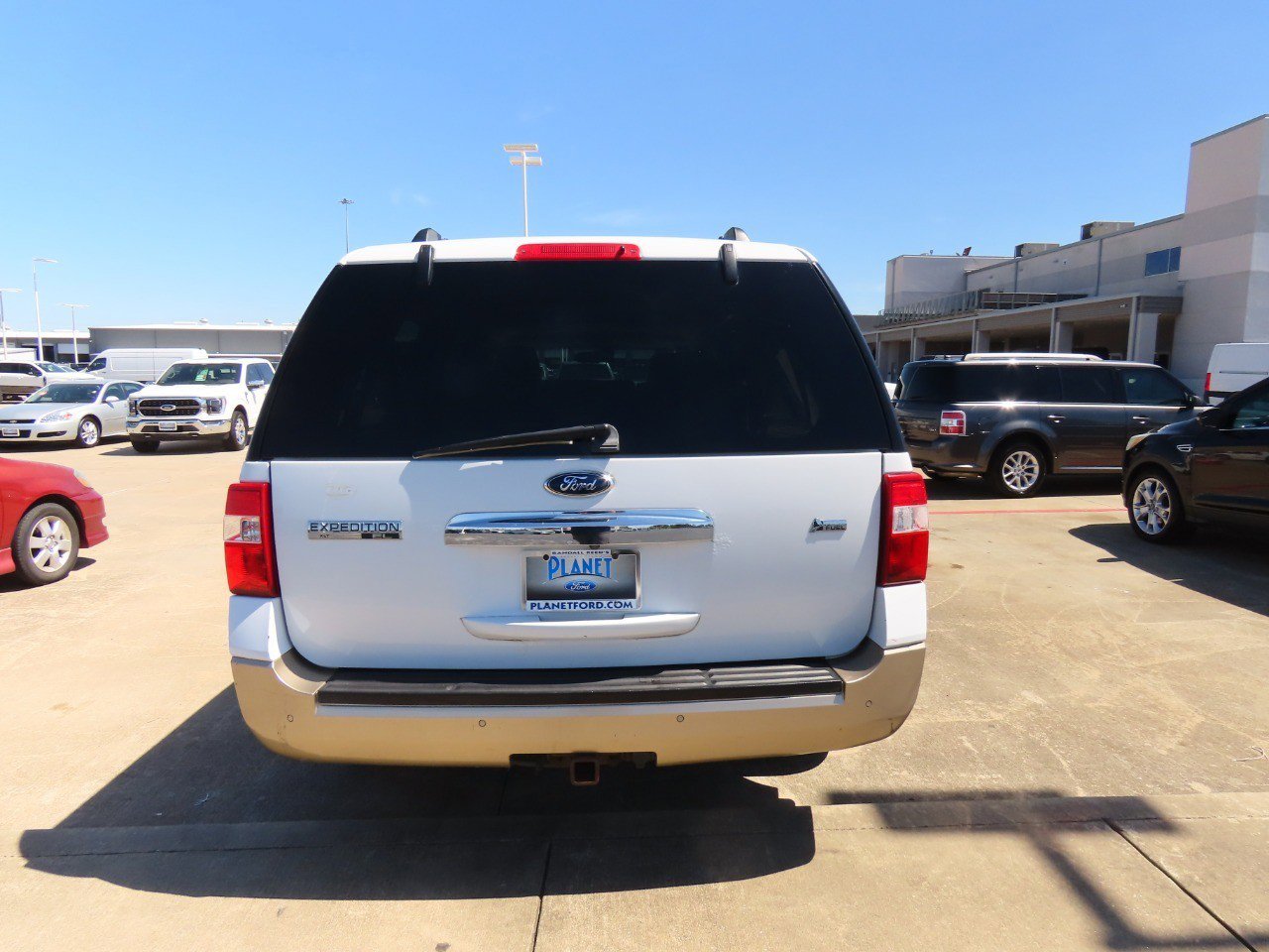 Used 2013 Ford Expedition EL XLT image 13