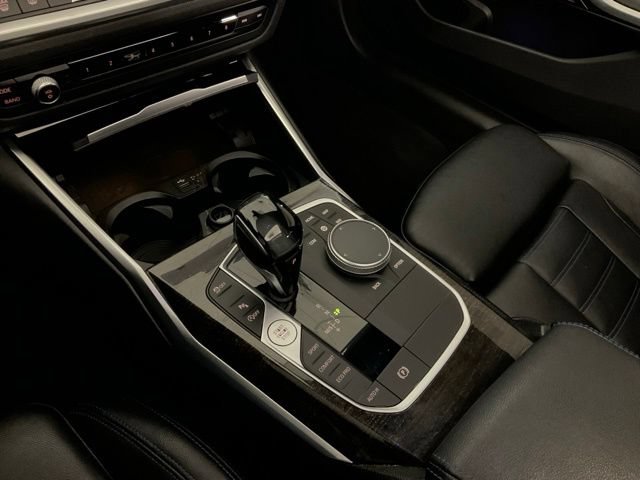 Used 2021 BMW 330i xDrive Sedan w/ M Sport Package AWD/4WD image 11