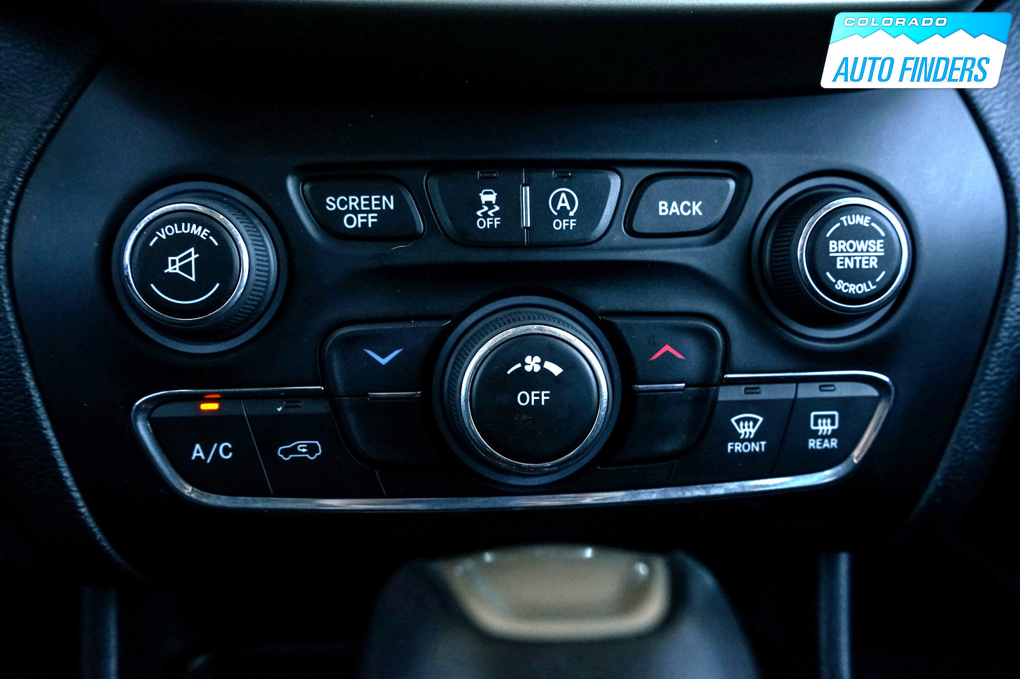 Used 2016 Jeep Cherokee Latitude w/ Cold Weather Group image 20