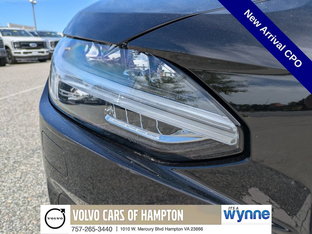 Certified 2025 Volvo S90 B6 Ultra AWD/4WD image 10