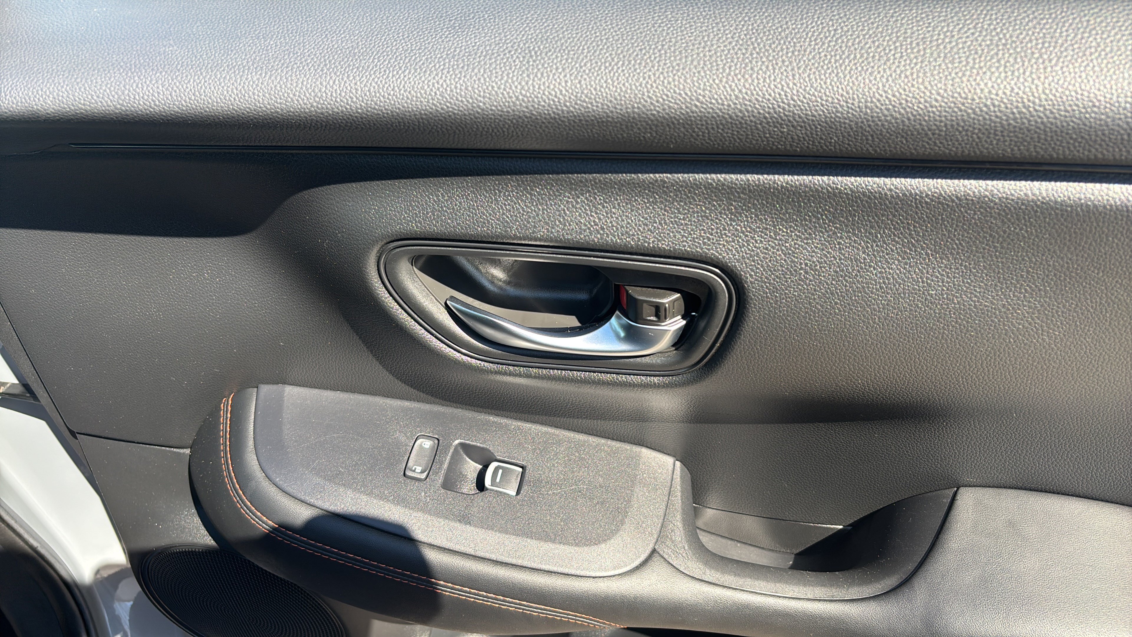 Used 2025 Honda HR-V Sport image 21