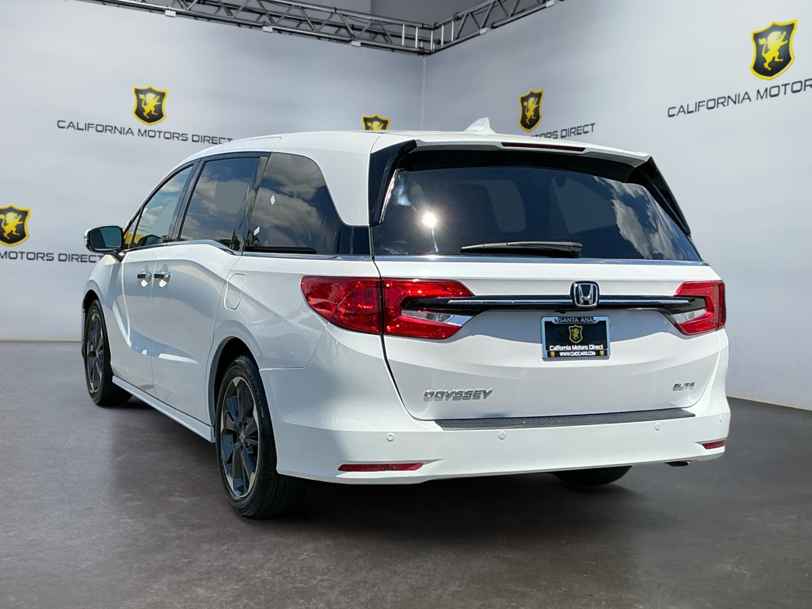 Used 2023 Honda Odyssey Elite image 6